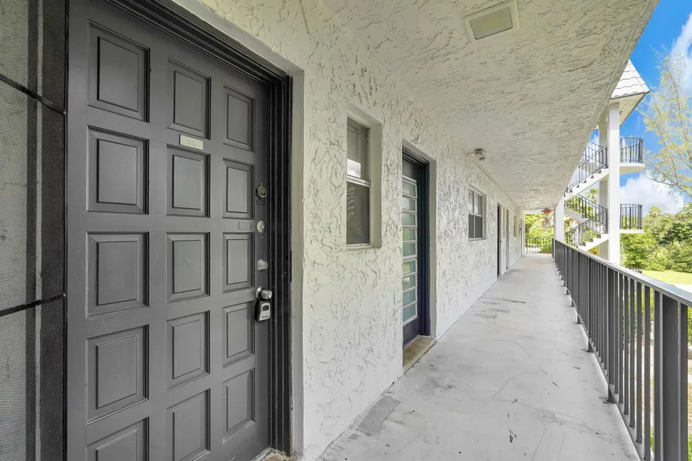 3360 SPANISH MOSS TERRACE #211 Lauderhill, FL 33319
