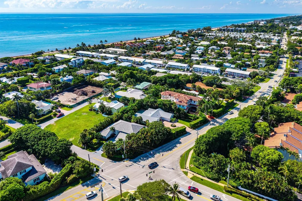 5555 Ocean Boulevard Ocean Ridge, FL 33435