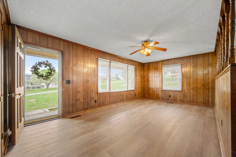 210 Lee Ave Woodbury, TN 37190