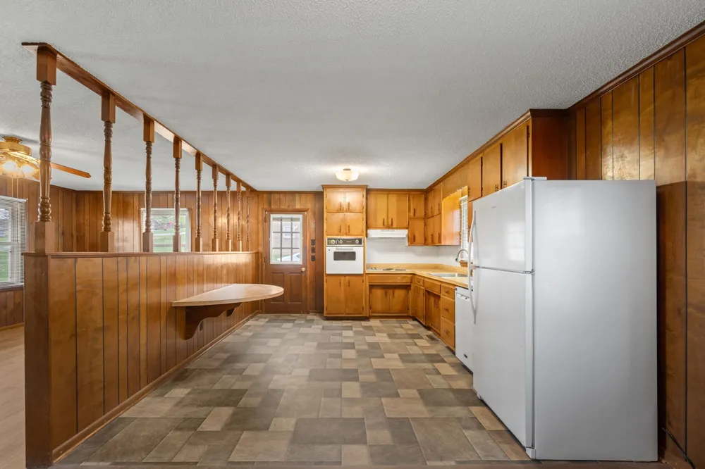 210 Lee Ave Woodbury, TN 37190