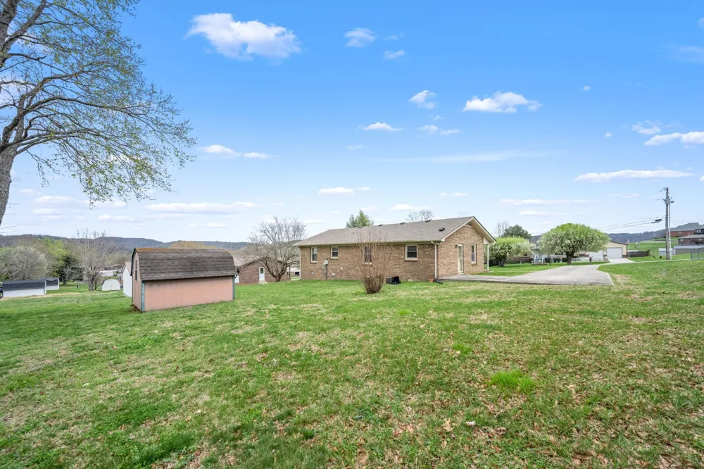210 Lee Ave Woodbury, TN 37190