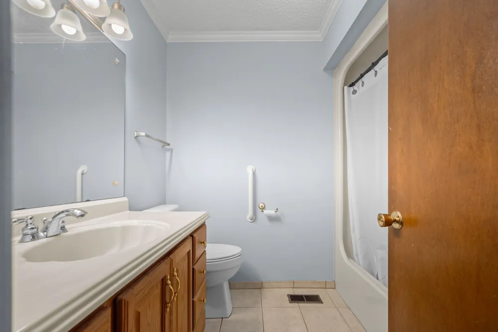 210 Lee Ave Woodbury, TN 37190