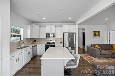 2502 Waverly Drive