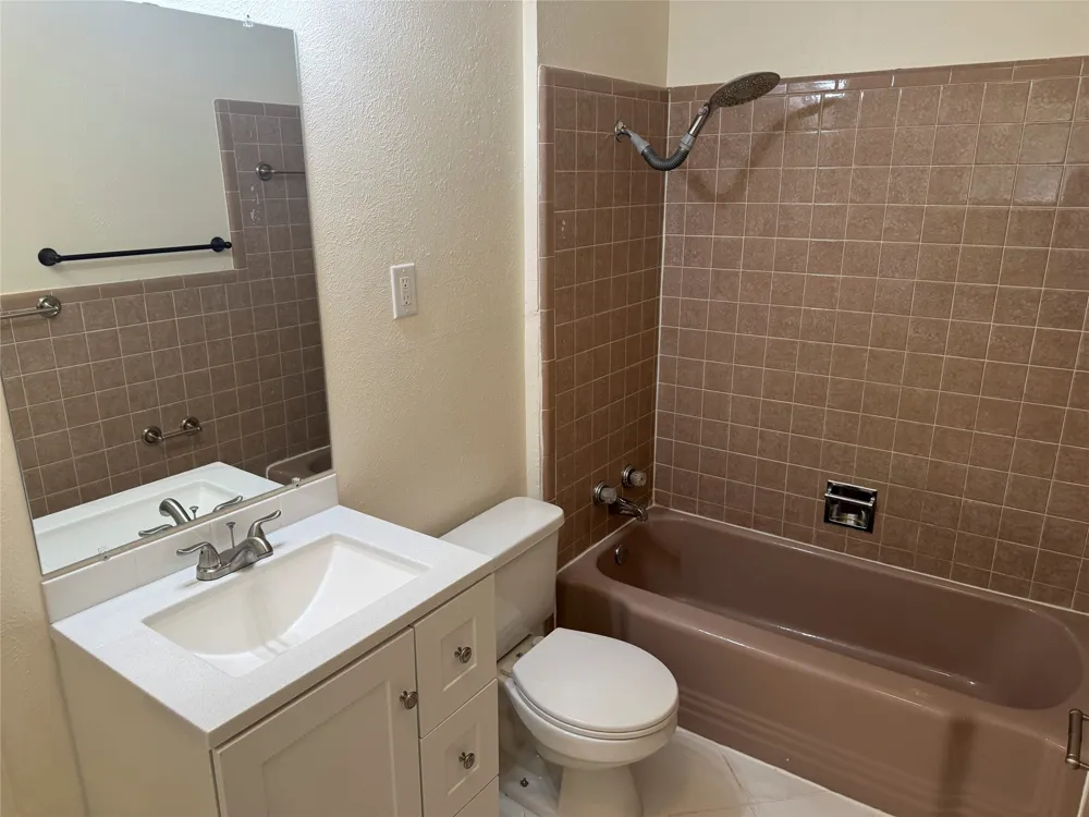1306 Amherst Drive Denton, TX 76201