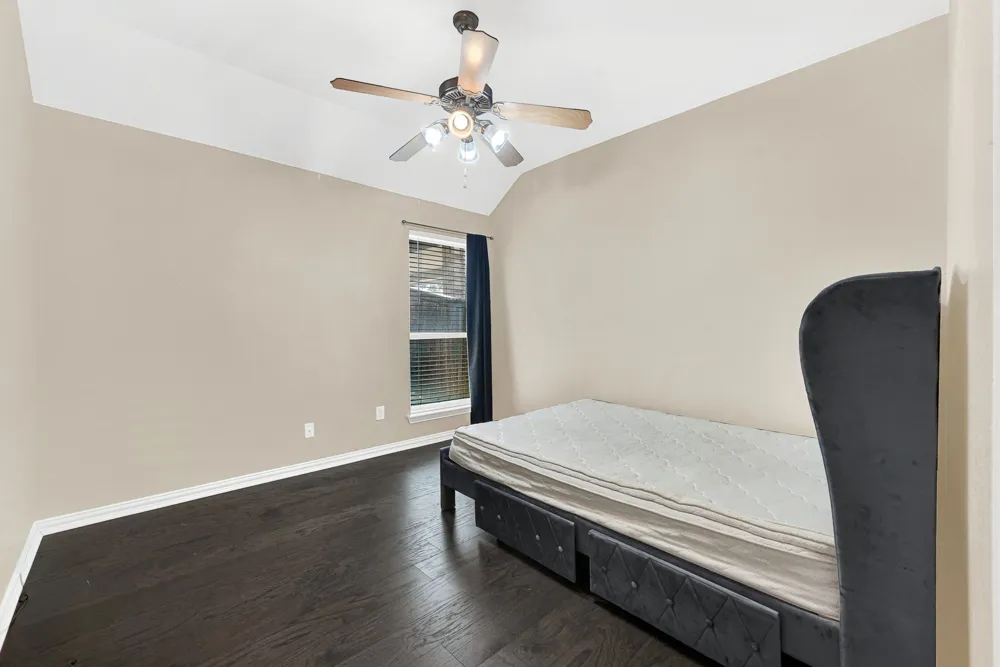 8120 Holliday Road Lantana, TX 76226