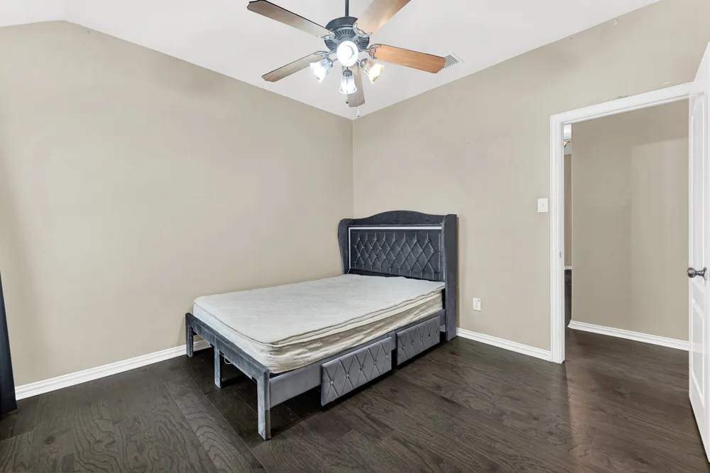 8120 Holliday Road Lantana, TX 76226