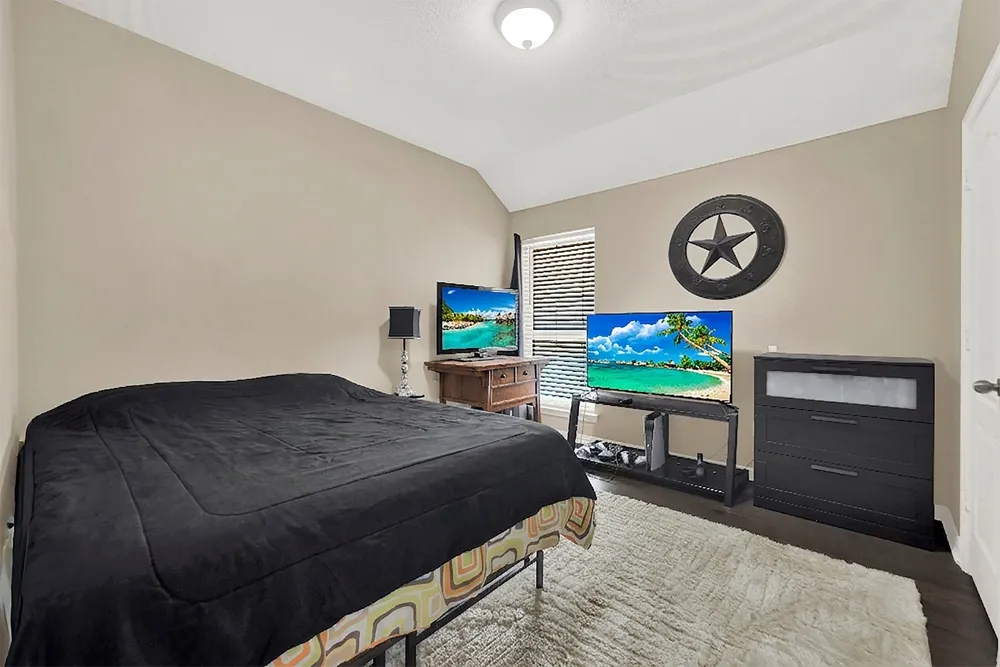 8120 Holliday Road Lantana, TX 76226