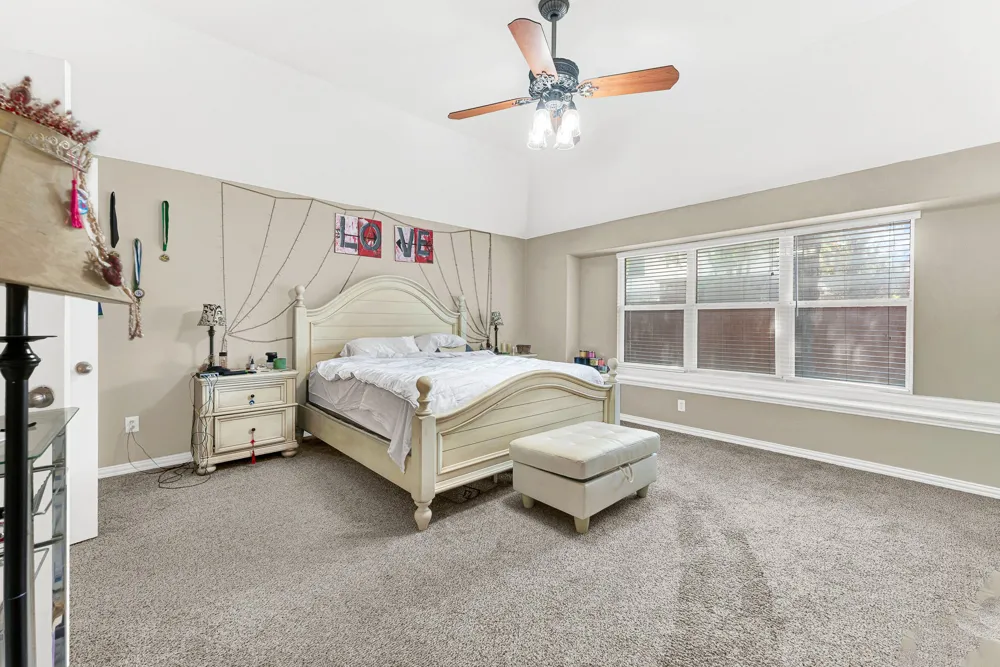 8120 Holliday Road Lantana, TX 76226