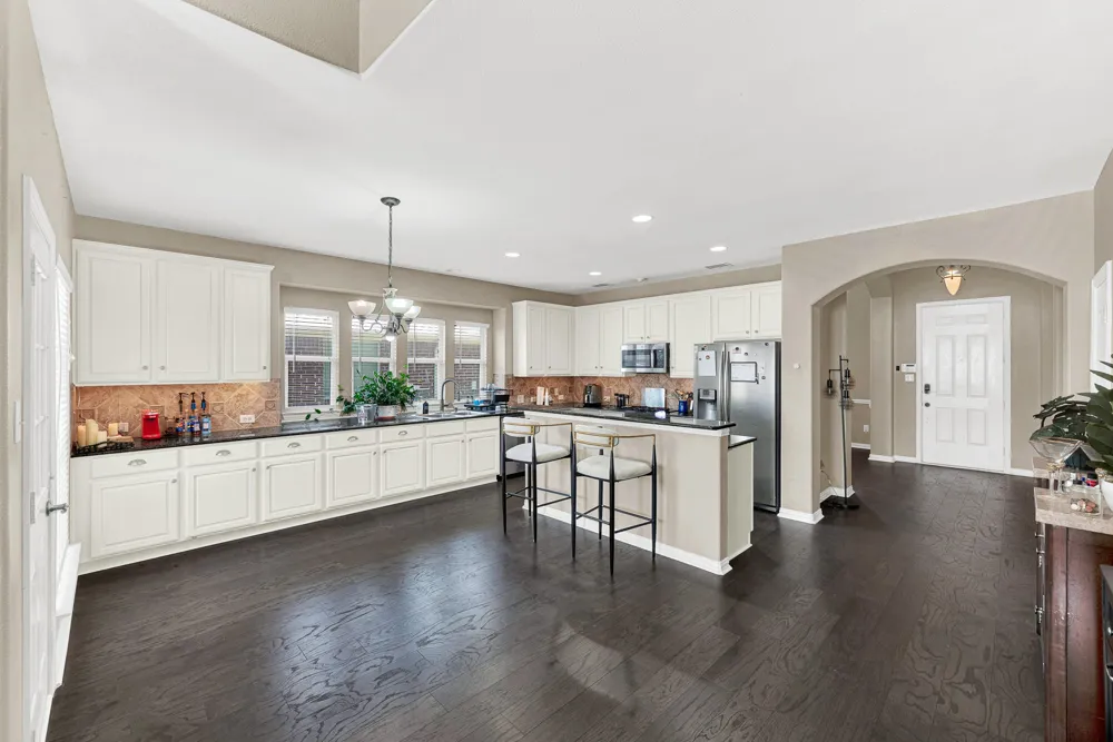 8120 Holliday Road Lantana, TX 76226