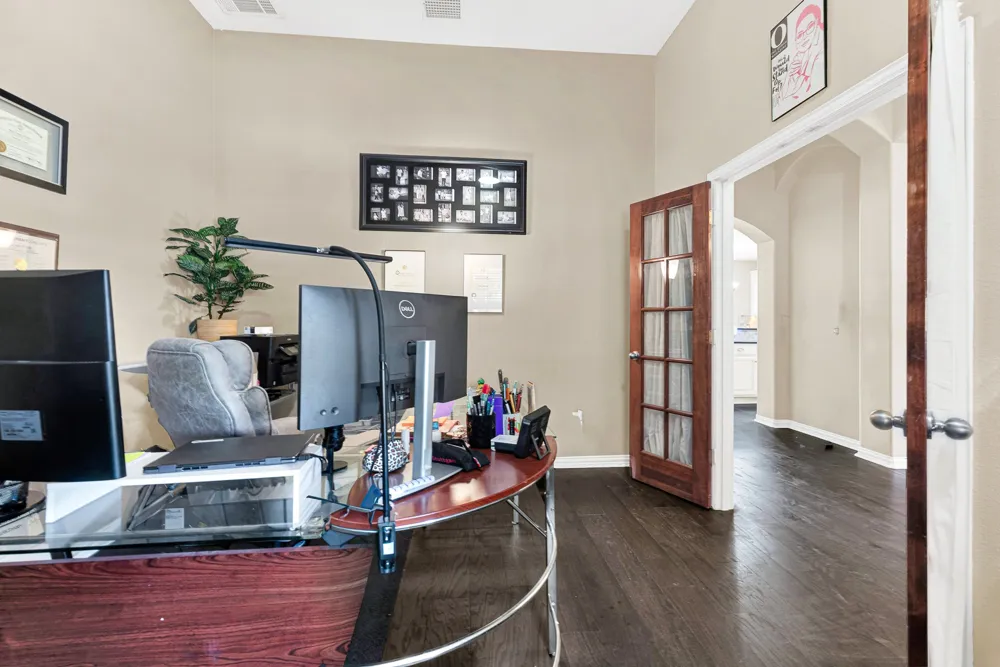 8120 Holliday Road Lantana, TX 76226