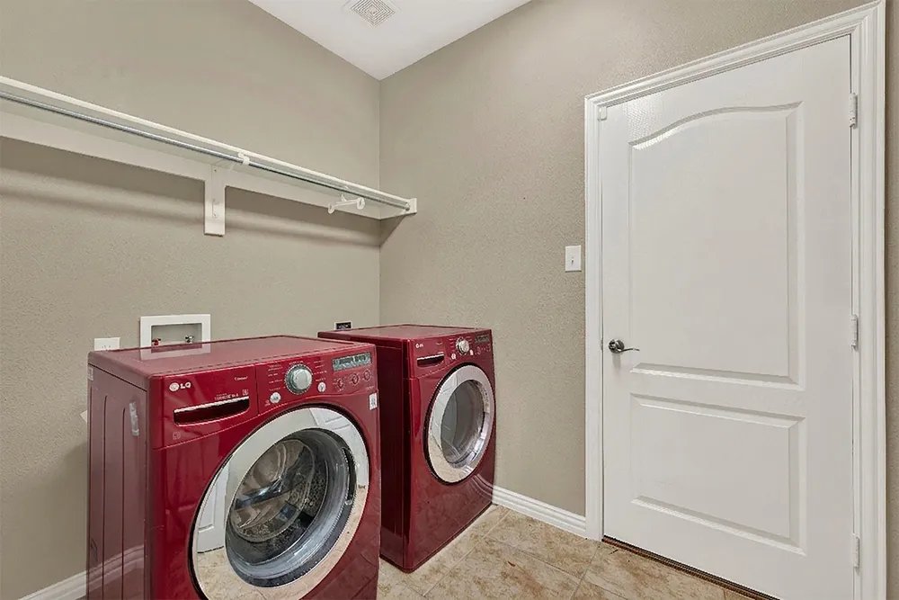 8120 Holliday Road Lantana, TX 76226