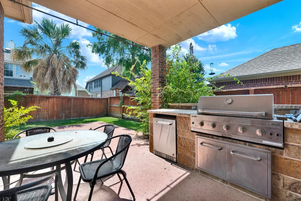8120 Holliday Road Lantana, TX 76226