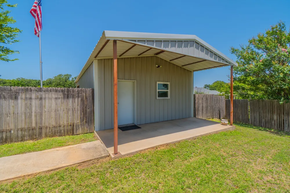 6017 E Hwy 67 Alvarado, TX 76009