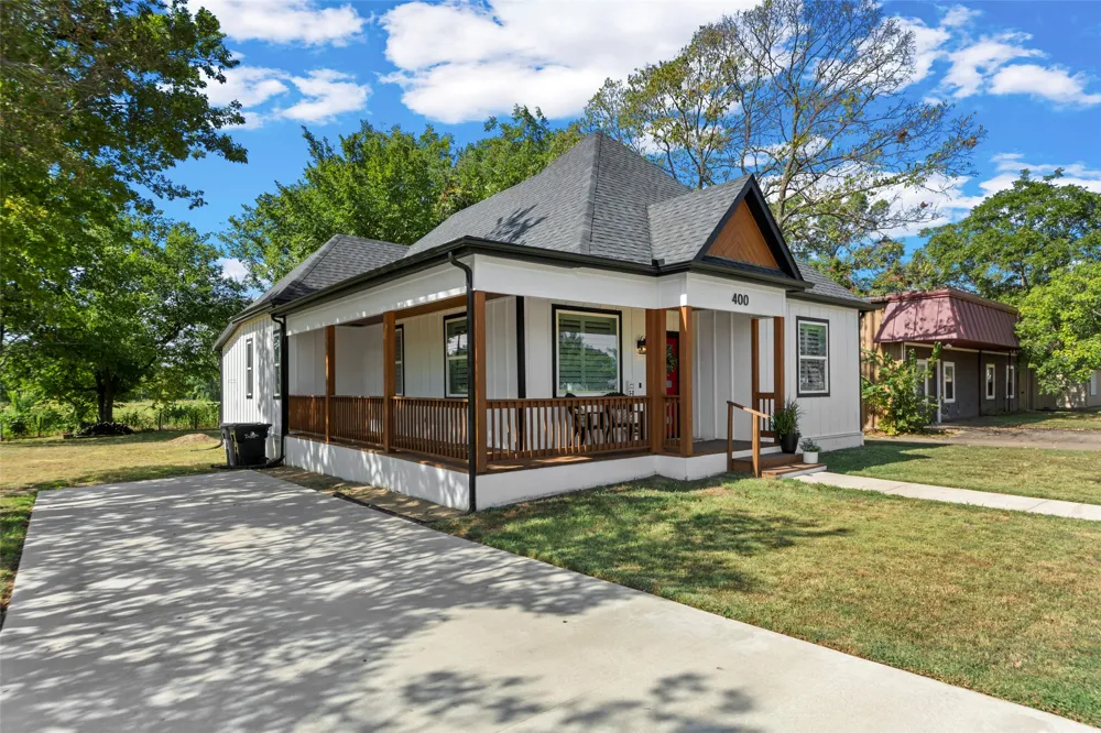 400 W Morgan Street Denison, TX 75020