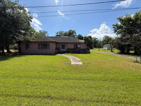611 Live Oak Street