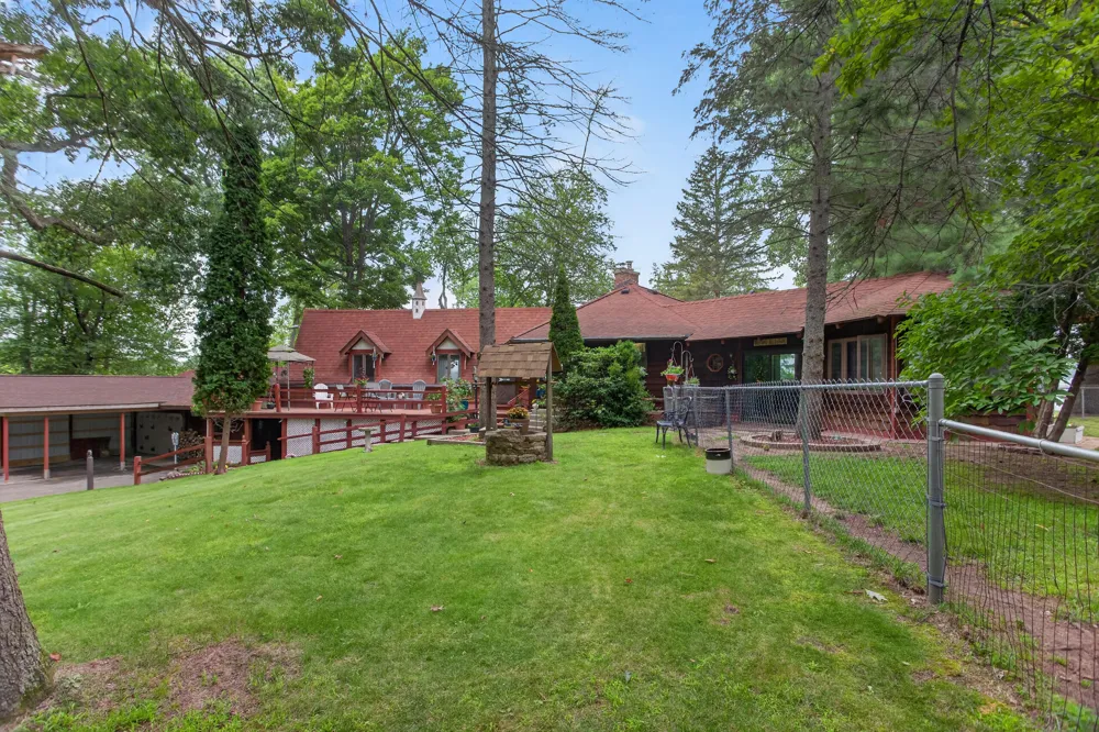 1916 Ackerson Lake Road Jackson, MI 49201