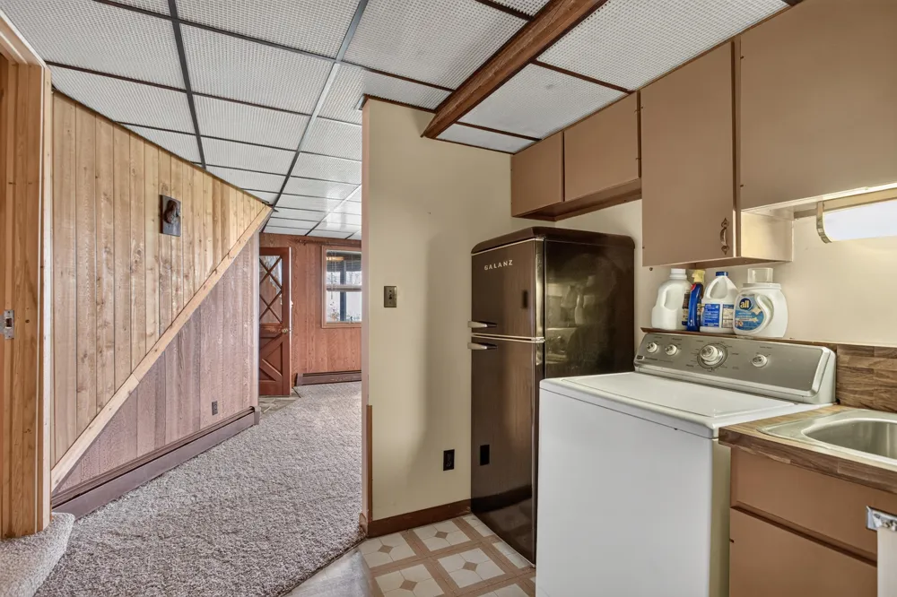 1916 Ackerson Lake Road Jackson, MI 49201