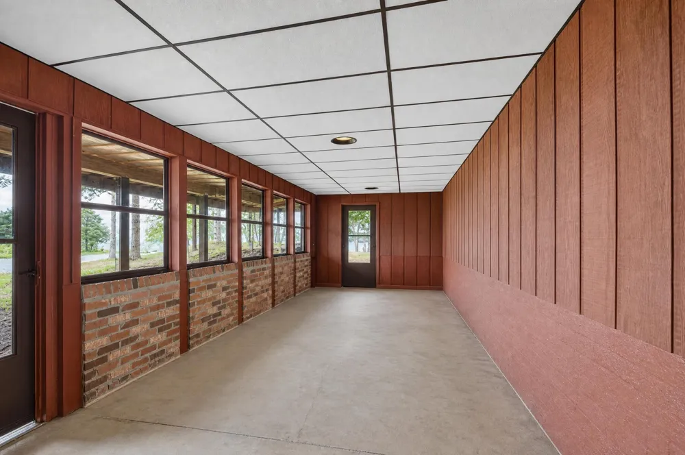 1916 Ackerson Lake Road Jackson, MI 49201
