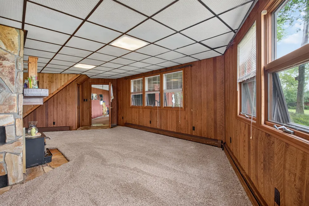 1916 Ackerson Lake Road Jackson, MI 49201