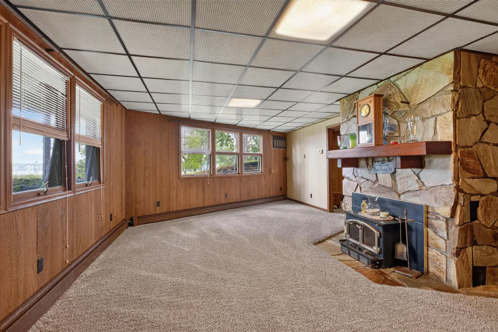 1916 Ackerson Lake Road Jackson, MI 49201