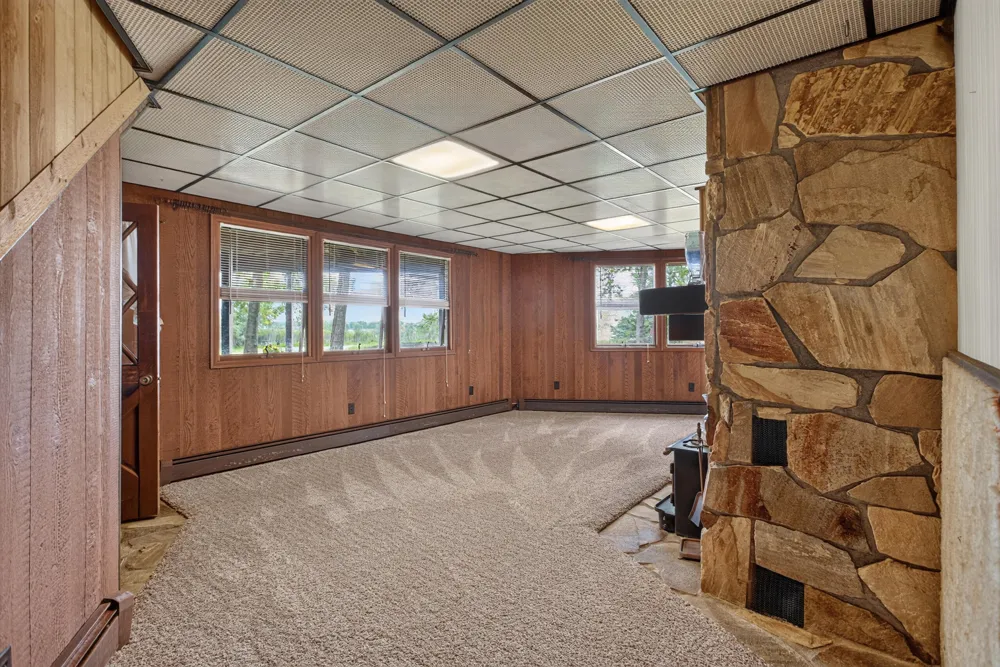 1916 Ackerson Lake Road Jackson, MI 49201