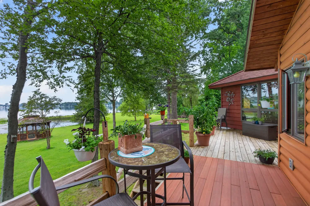 1916 Ackerson Lake Road Jackson, MI 49201