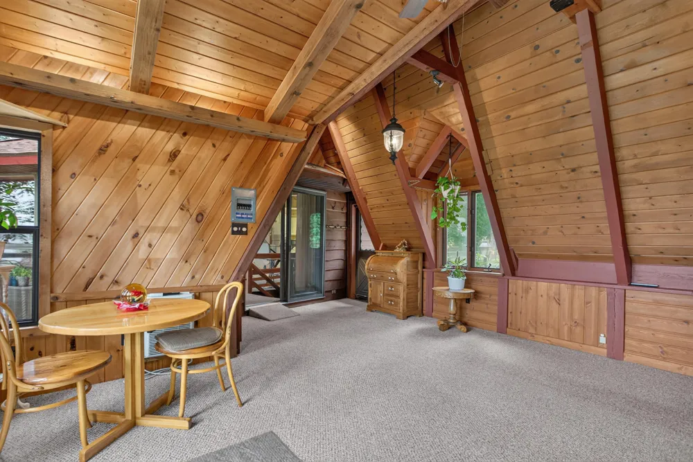 1916 Ackerson Lake Road Jackson, MI 49201