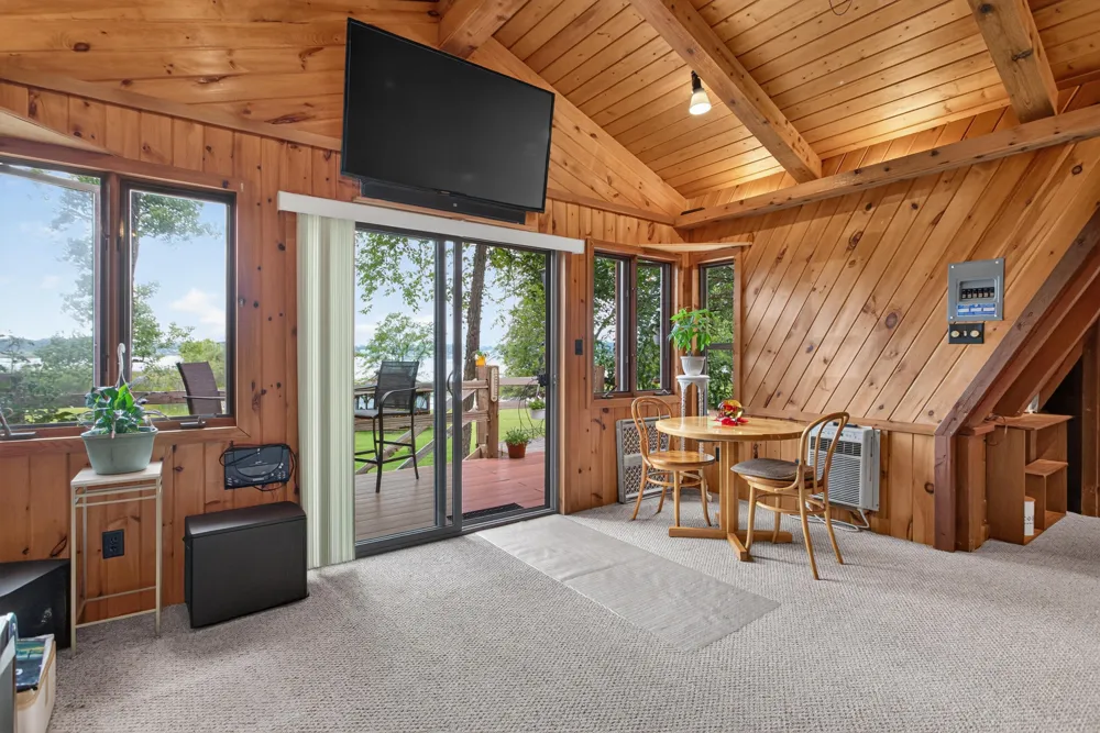 1916 Ackerson Lake Road Jackson, MI 49201
