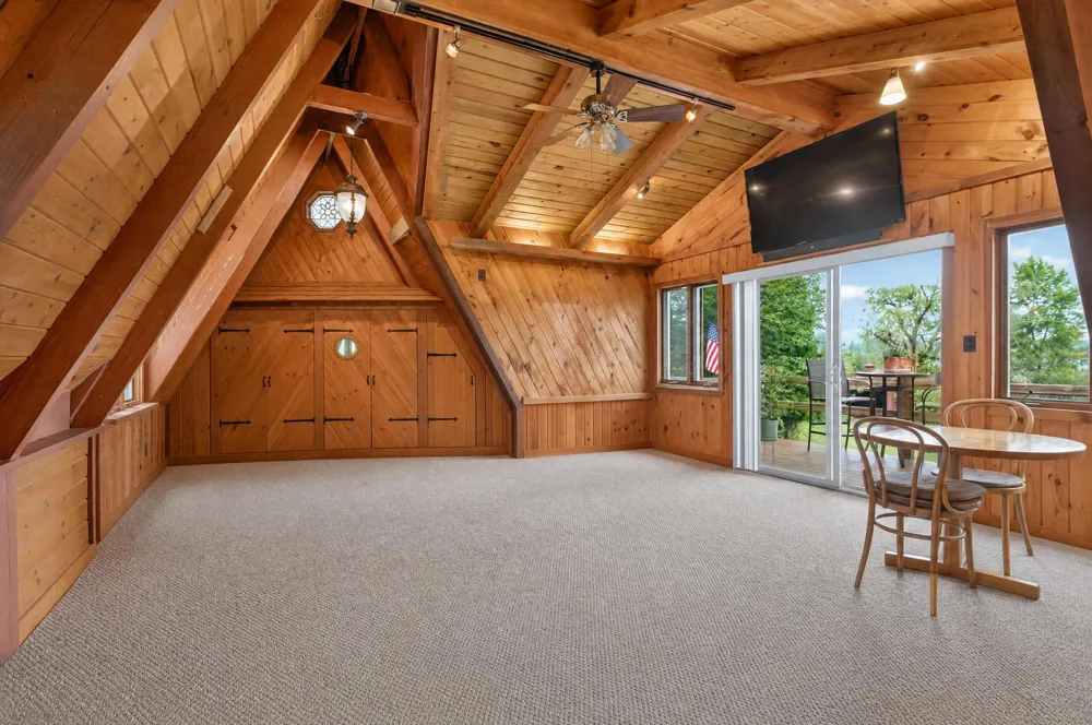 1916 Ackerson Lake Road Jackson, MI 49201