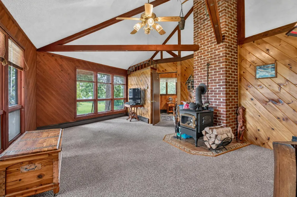 1916 Ackerson Lake Road Jackson, MI 49201
