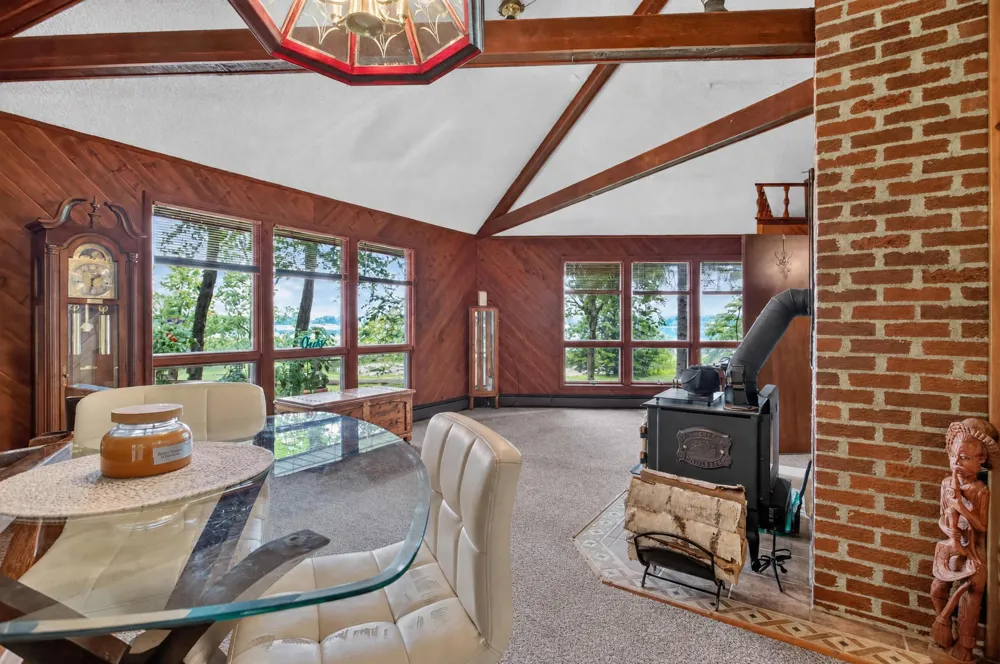 1916 Ackerson Lake Road Jackson, MI 49201