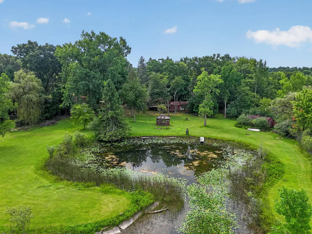 1916 Ackerson Lake Road Jackson, MI 49201