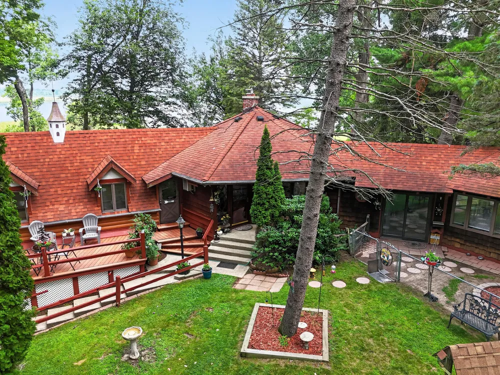 1916 Ackerson Lake Road Jackson, MI 49201