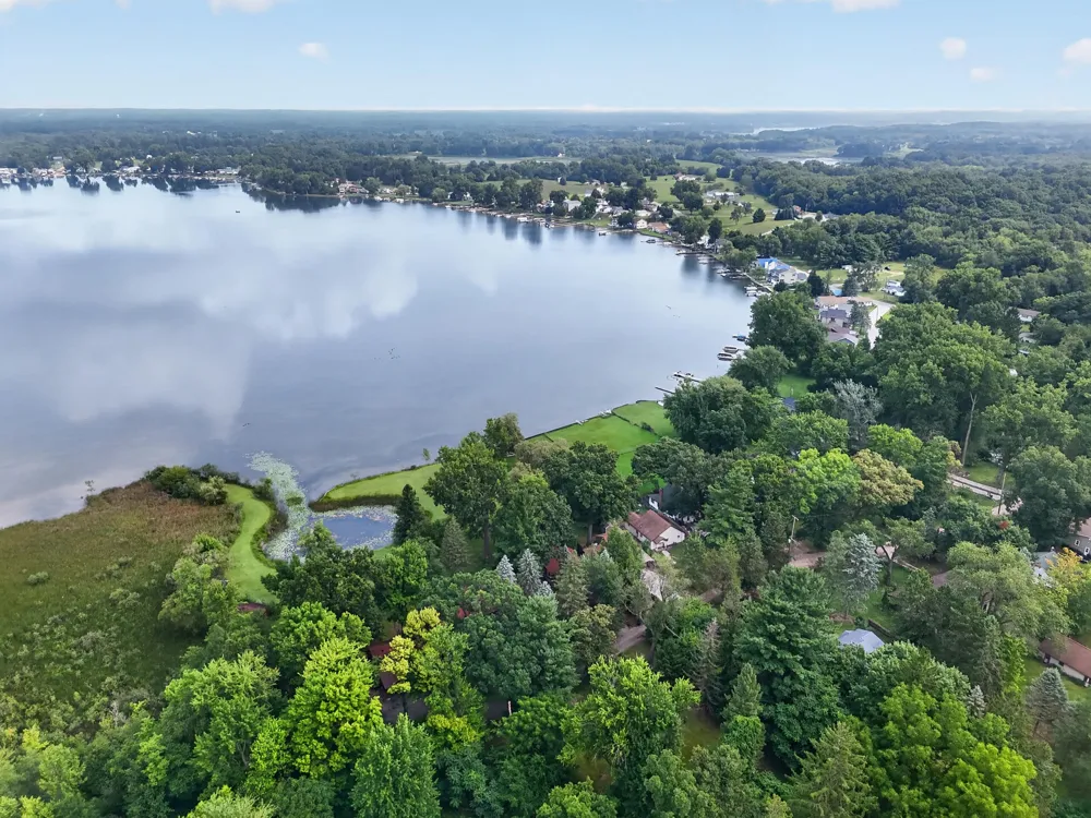 1916 Ackerson Lake Road Jackson, MI 49201