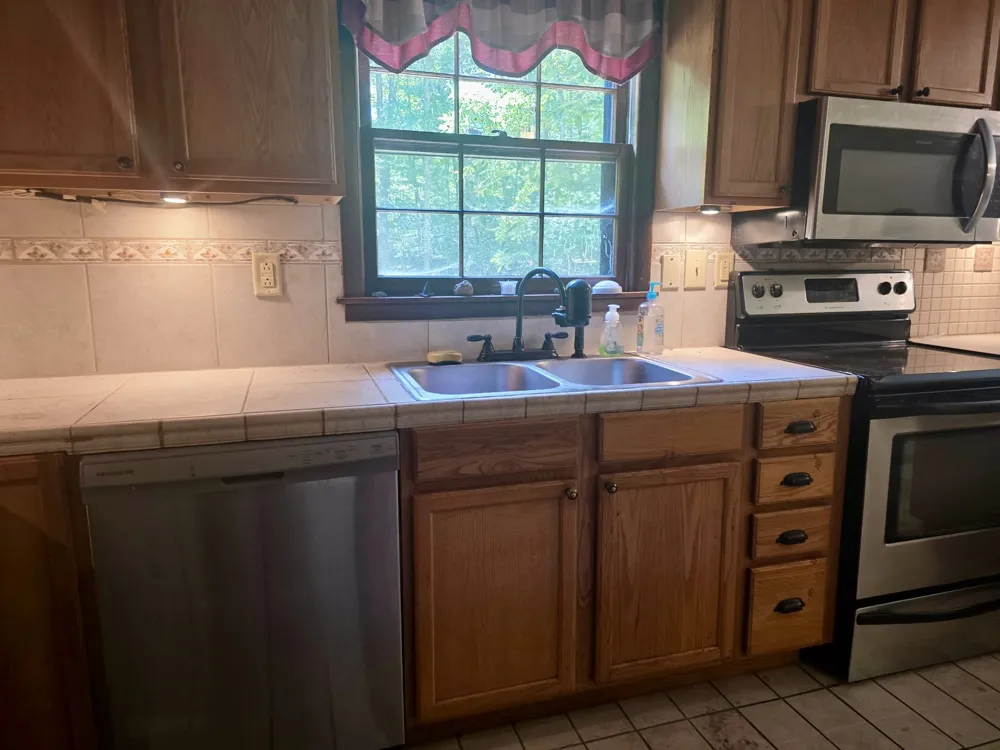 492 Lakeview St Estill Springs, TN 37330