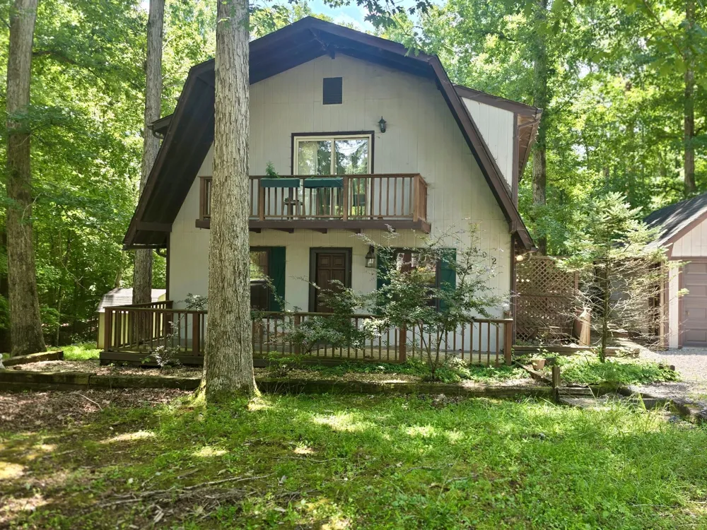 492 Lakeview St Estill Springs, TN 37330