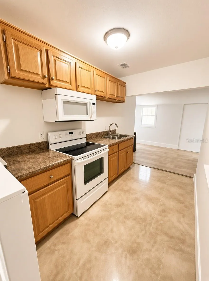1125 13TH AVENUE S St Petersburg, FL 33705