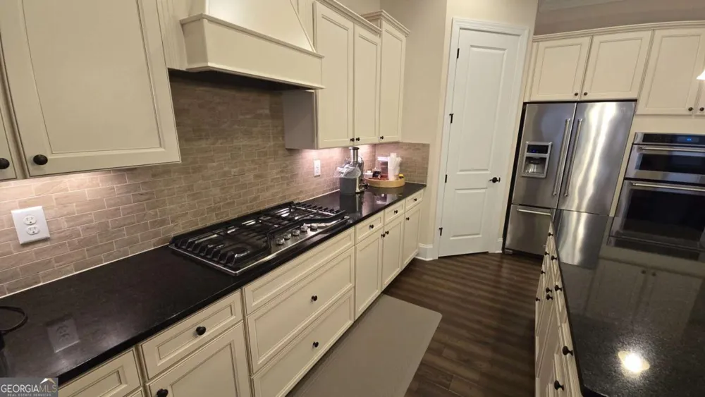 112 Austin DR Sandy Springs, GA 30328