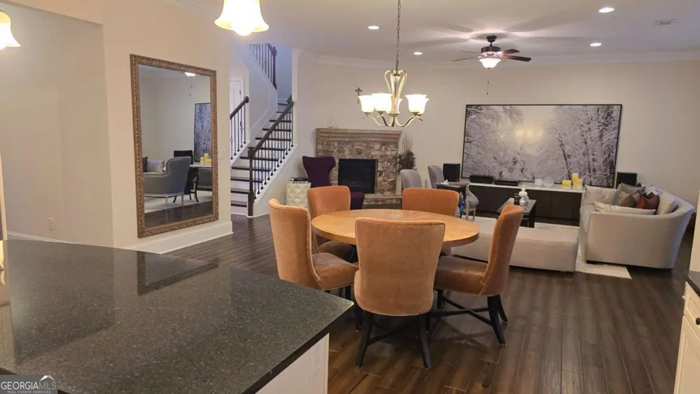 112 Austin DR Sandy Springs, GA 30328