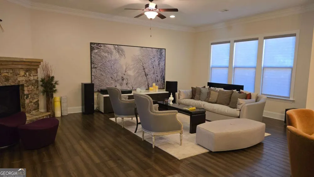 112 Austin DR Sandy Springs, GA 30328