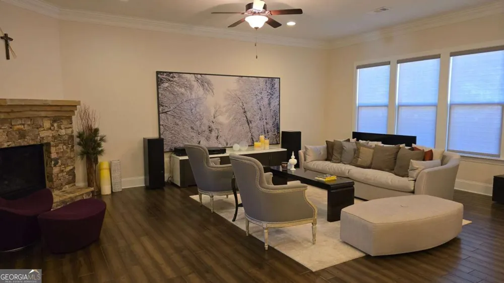 112 Austin DR Sandy Springs, GA 30328