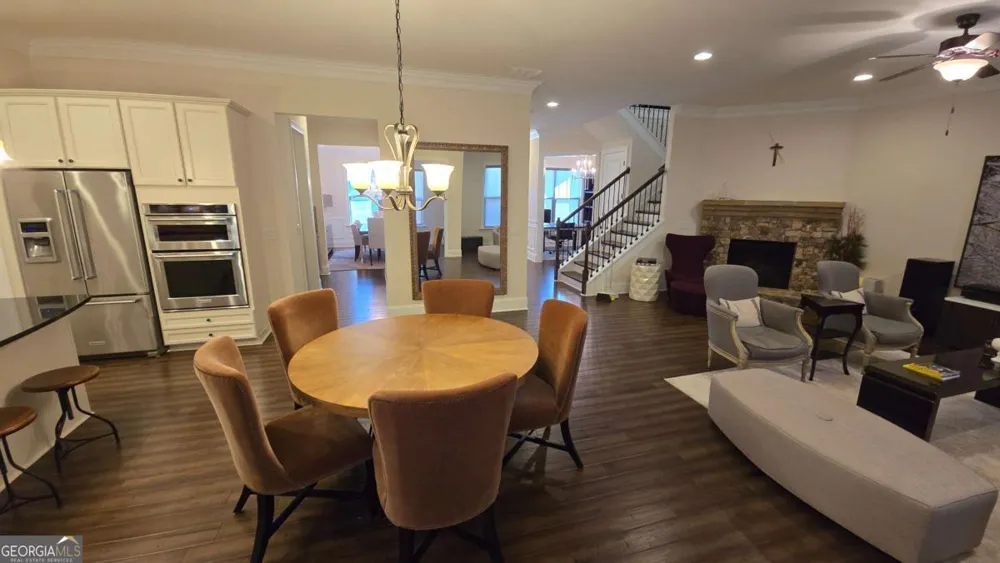 112 Austin DR Sandy Springs, GA 30328