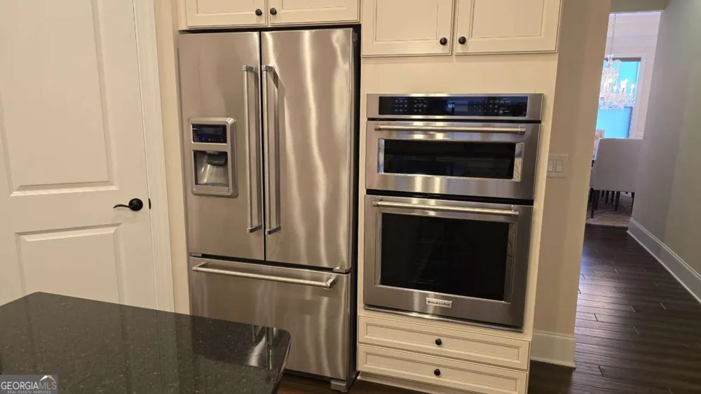 112 Austin DR Sandy Springs, GA 30328