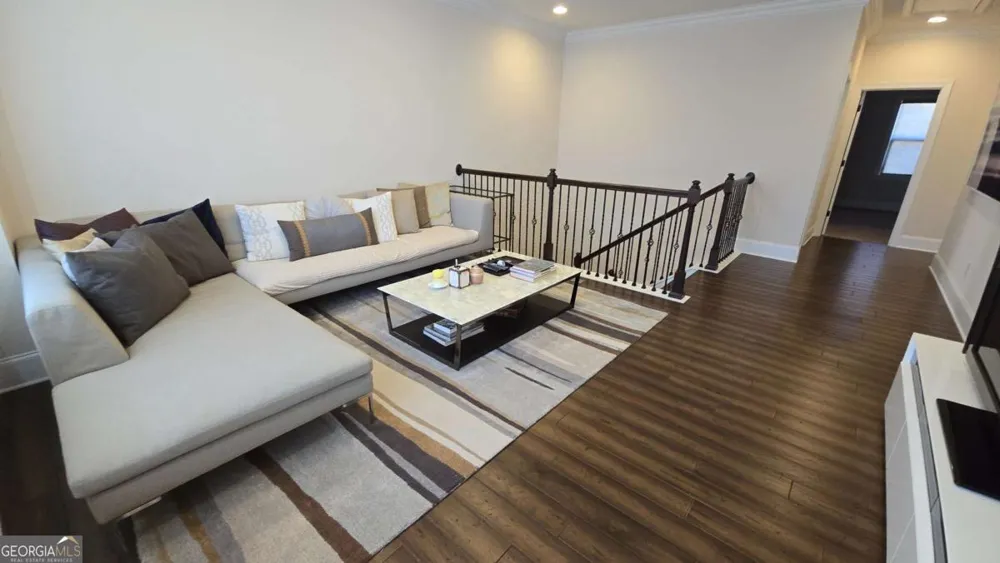 112 Austin DR Sandy Springs, GA 30328