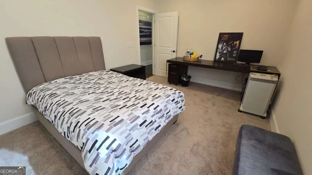 112 Austin DR Sandy Springs, GA 30328