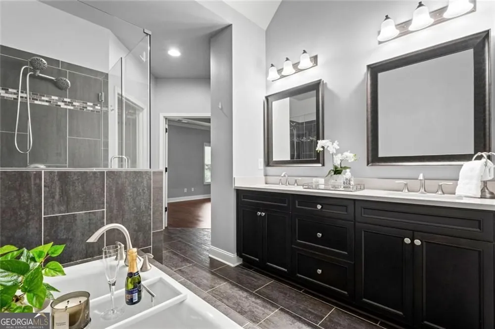 1044 Township SQ Alpharetta, GA 30022
