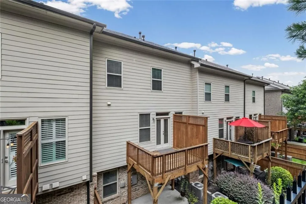 1044 Township SQ Alpharetta, GA 30022
