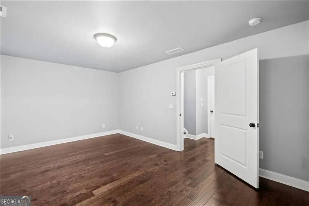1044 Township SQ Alpharetta, GA 30022