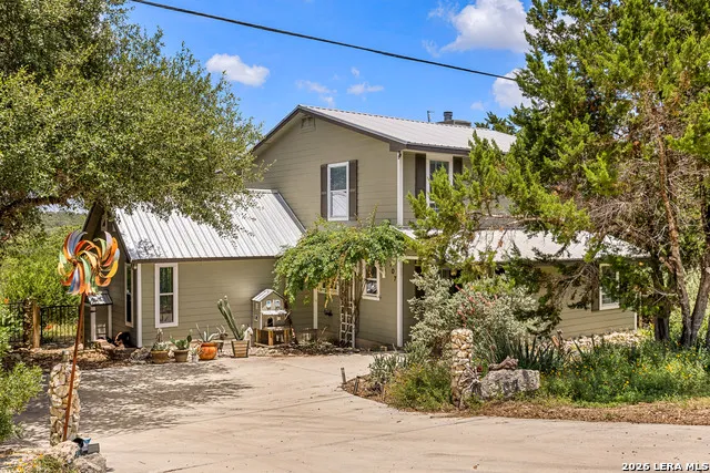 707 APPALOOSA DR Fischer, TX 78623