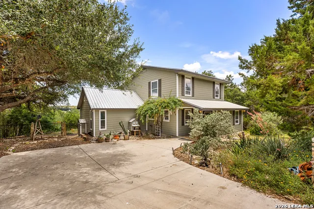 707 APPALOOSA DR Fischer, TX 78623